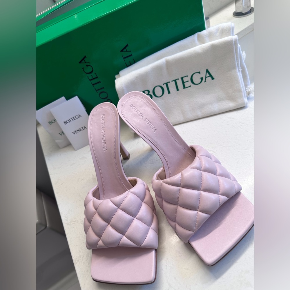 Brand New Bottega Venetta Padded Quilted Leather Mule ✨ - Picture 8 of 10